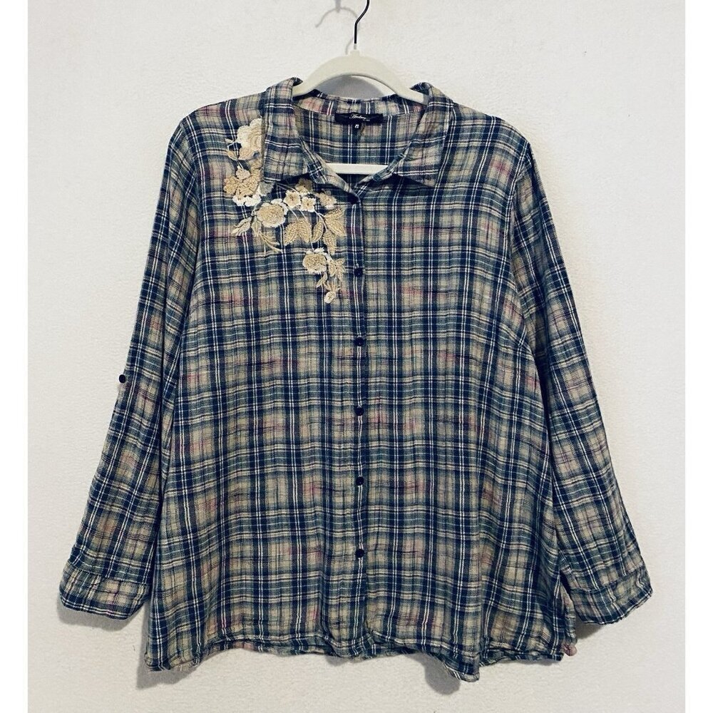 Andree By Unit Top Womens 2X Blue Plaid Embroidered Roll Tab Sleeve Grunge Boho